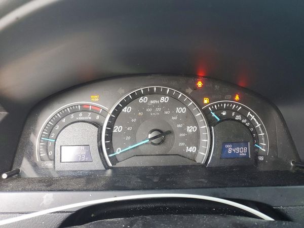 2014 TOYOTA CAMRY