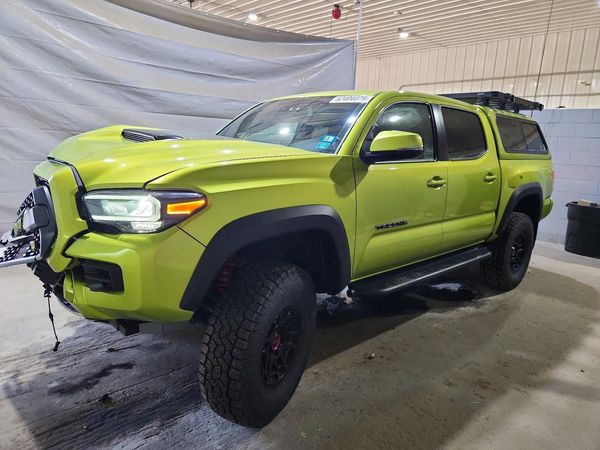 2022 TOYOTA TACOMA SR5