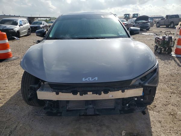 2025 KIA EV6