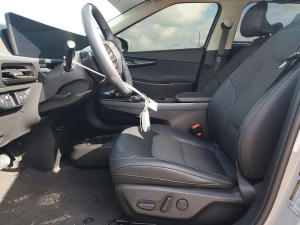 2025 KIA EV6