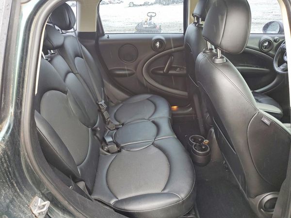 2014 MINI COOPER