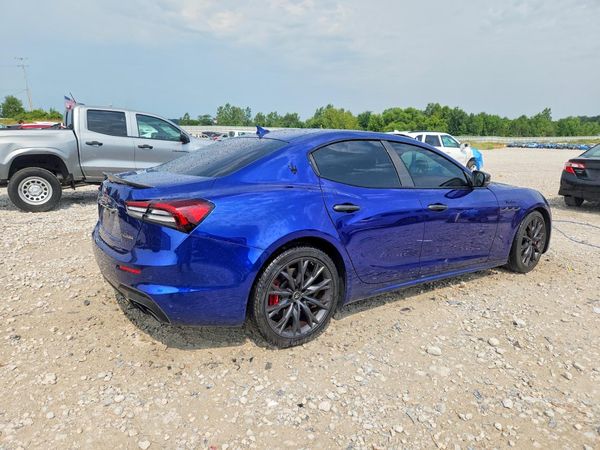 2022 MASERATI GHIBLI MODENA