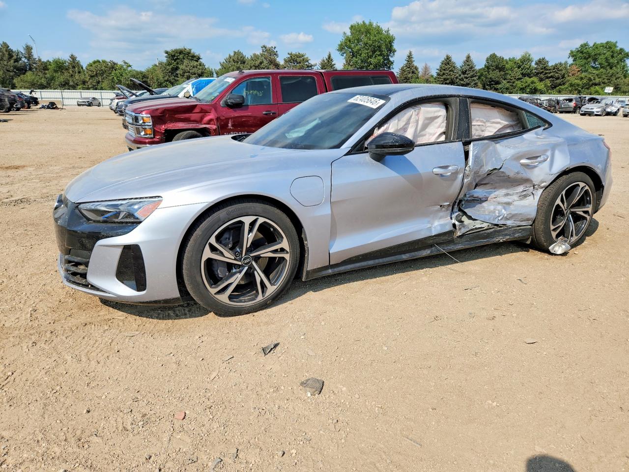 2022 AUDI E-TRON GT