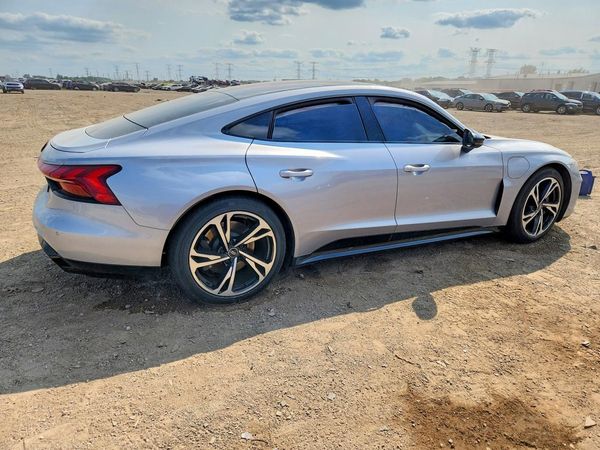 2022 AUDI E-TRON GT