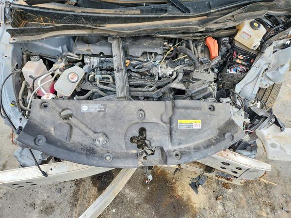 2024 TOYOTA SIENNA Others — Engine bay