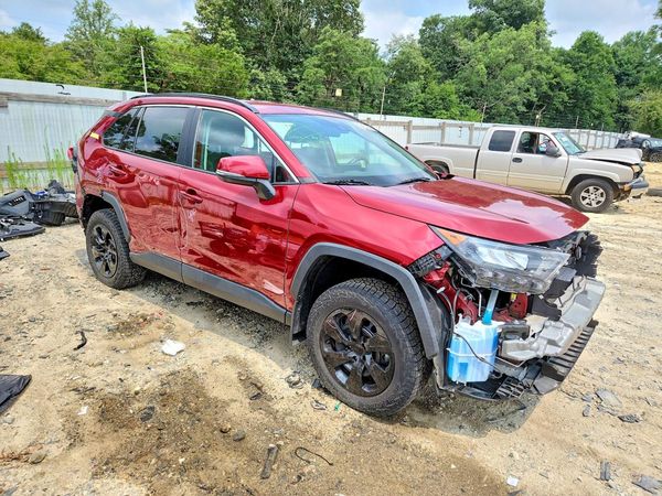 2019 TOYOTA RAV4 LE