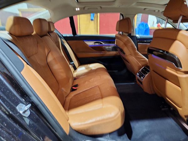 2020 BMW 740 xDrive