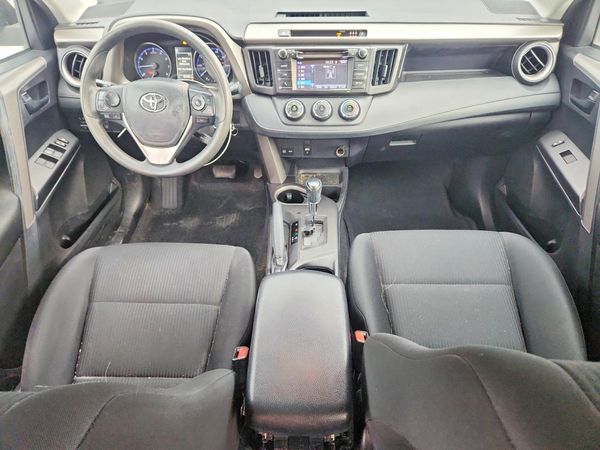 2018 TOYOTA RAV4 LE