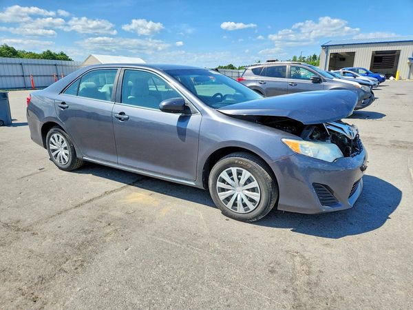 2013 TOYOTA CAMRY
