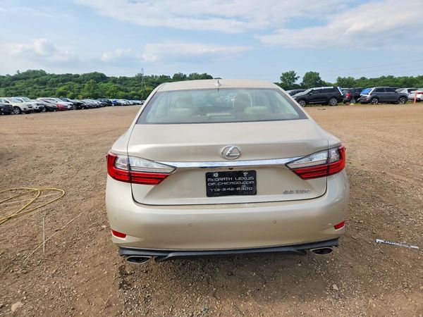 2017 LEXUS ES
