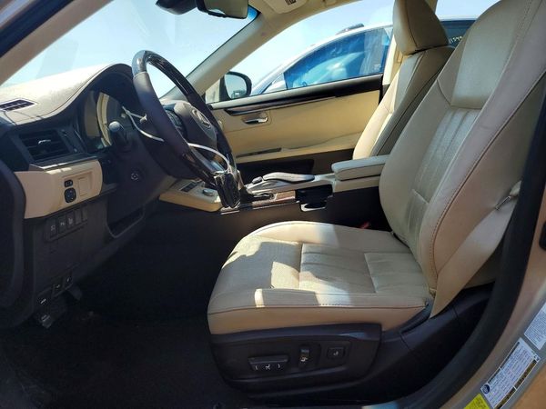 2017 LEXUS ES