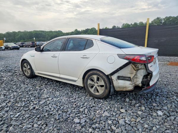 2015 KIA OPTIMA GL - Middle-low