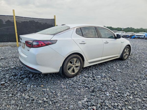 2015 KIA OPTIMA GL - Middle-low