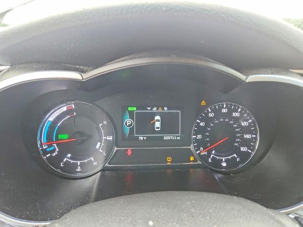 2015 KIA OPTIMA GL - Middle-low
