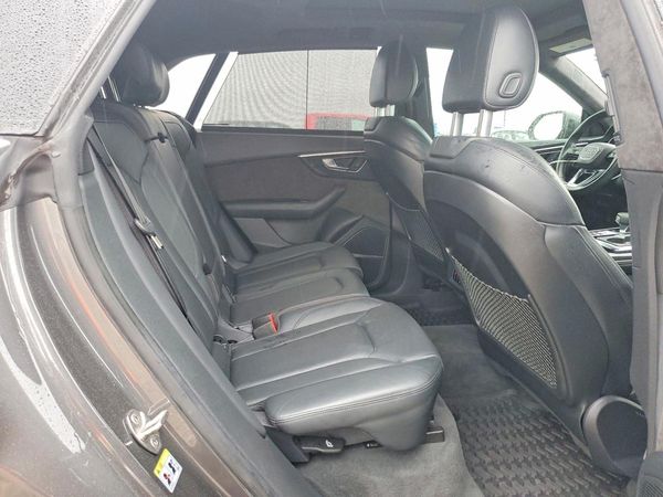 2019 AUDI Q8 quattro Prestige