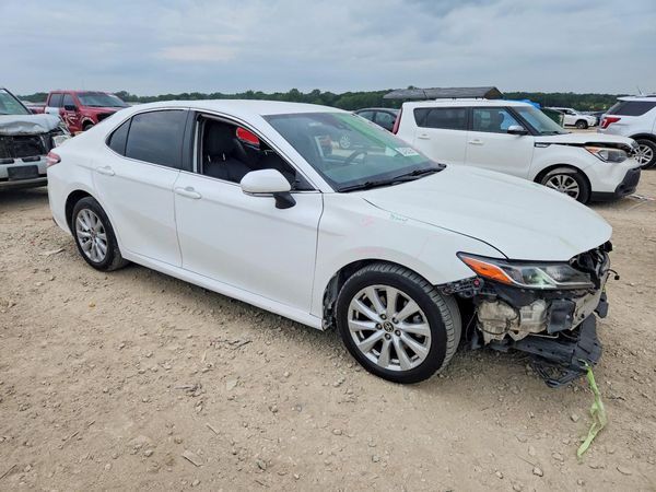 2020 TOYOTA CAMRY