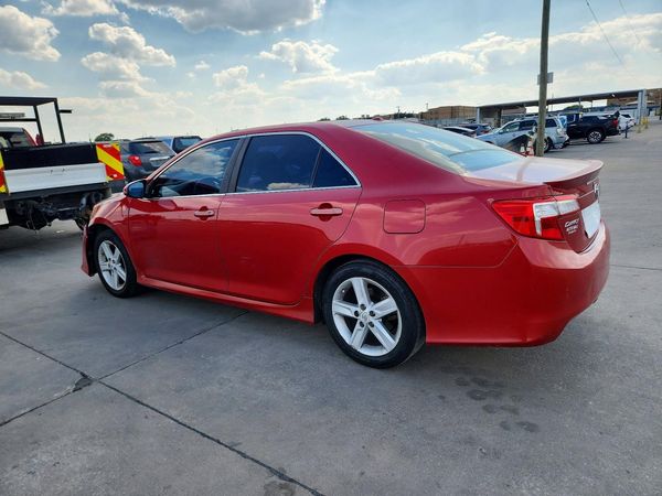 2012 TOYOTA CAMRY