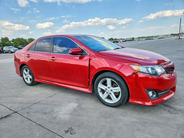 2012 TOYOTA CAMRY