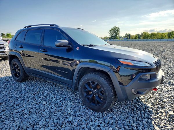 2018 JEEP CHEROKEE TRAILHAWK 4X4