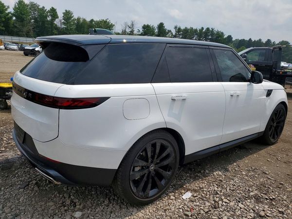 2025 LAND ROVER RANGE ROVER SPORT P360 SE