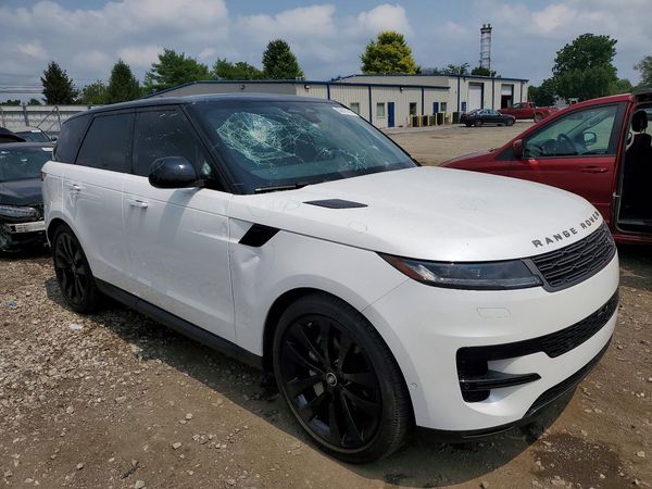 2025 LAND ROVER RANGE ROVER SPORT P360 SE