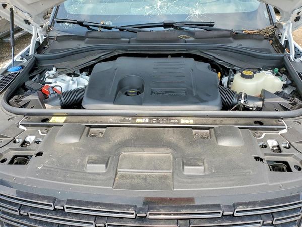2025 LAND ROVER RANGE ROVER SPORT P360 SE