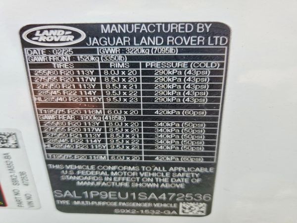 2025 LAND ROVER RANGE ROVER SPORT P360 SE