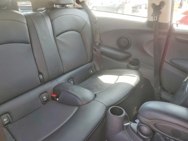 2016 MINI COOPER