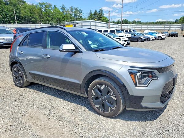 2023 KIA NIRO Wind