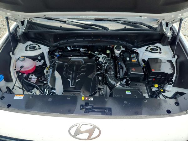 2026 HYUNDAI PALISADE SEL — Engine bay