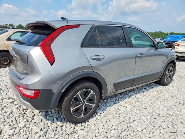 2023 KIA NIRO LX
