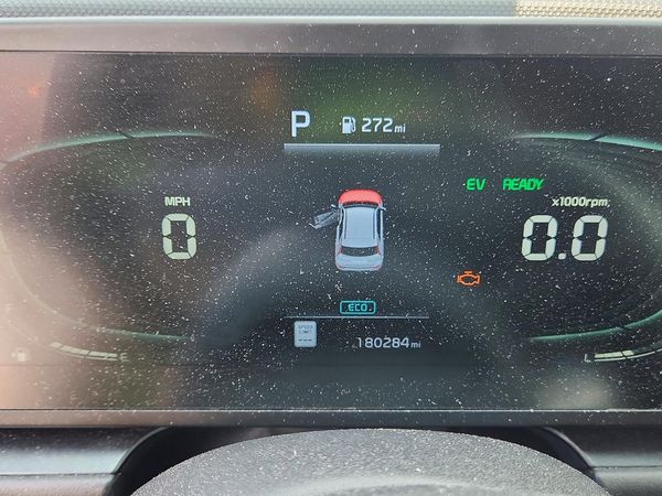 2023 KIA NIRO LX