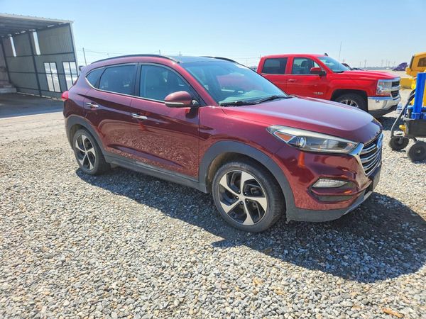 2016 HYUNDAI TUCSON