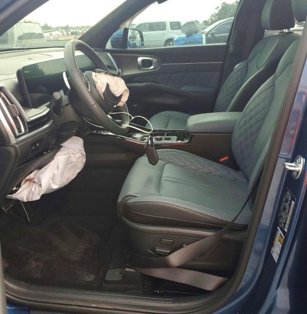 2025 KIA SORENTO