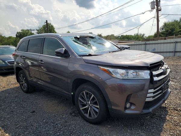 2019 TOYOTA HIGHLANDER