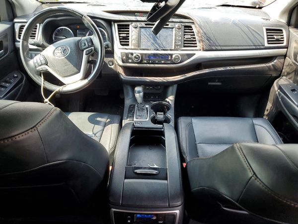 2019 TOYOTA HIGHLANDER