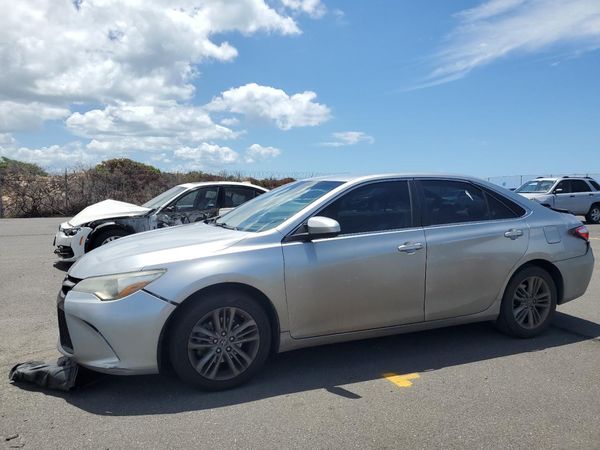 2016 TOYOTA CAMRY