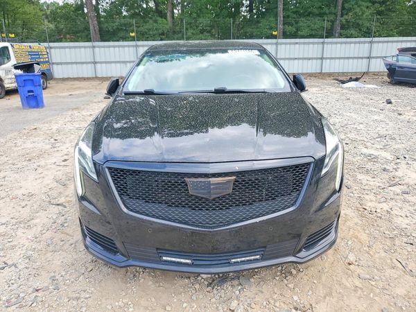 2018 CADILLAC XTS Livery