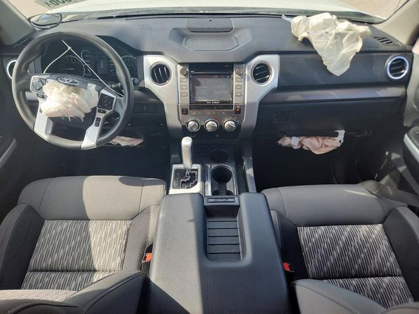 2019 TOYOTA TUNDRA SR5 Grade