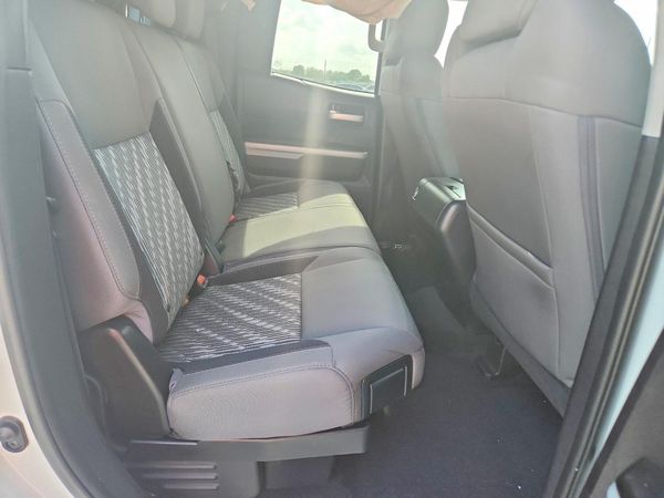 2019 TOYOTA TUNDRA SR5 Grade