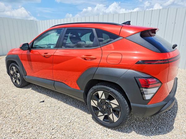 2024 HYUNDAI KONA SE