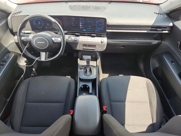 2024 HYUNDAI KONA SE