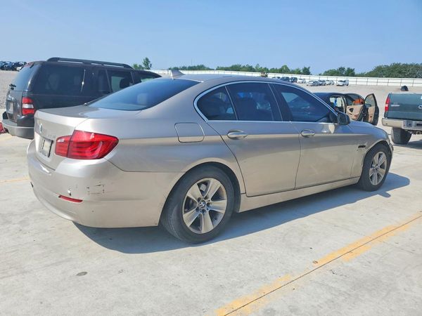 2012 BMW 528