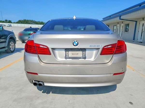 2012 BMW 528