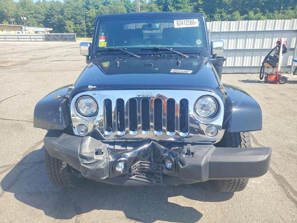 2017 JEEP WRANGLER SAHARA 4X4