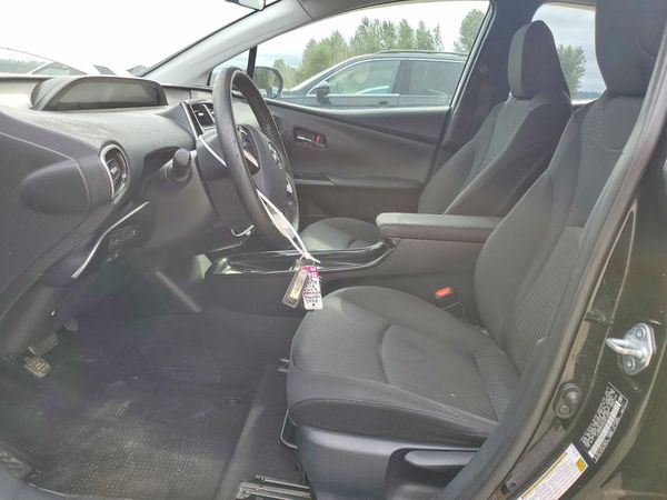 2016 TOYOTA PRIUS