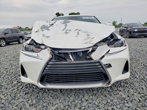 2017 LEXUS IS 300