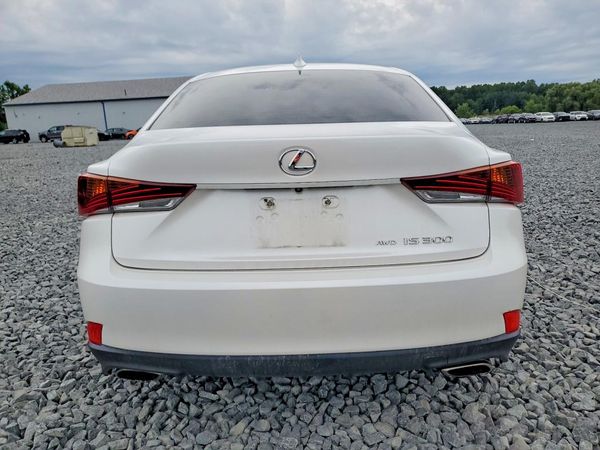 2017 LEXUS IS 300