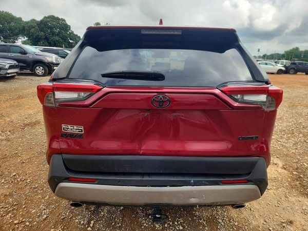 2020 TOYOTA RAV4 Limited