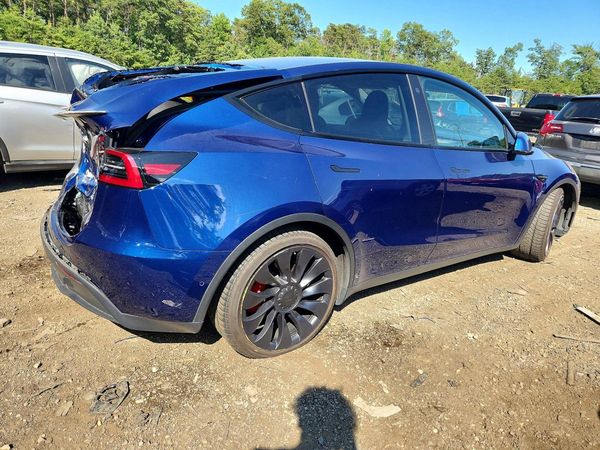 2022 TESLA MODEL Y